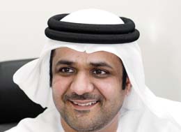 «البيان» تطمئن على أحوال المواطن الإماراتي الوحيد في غينيا