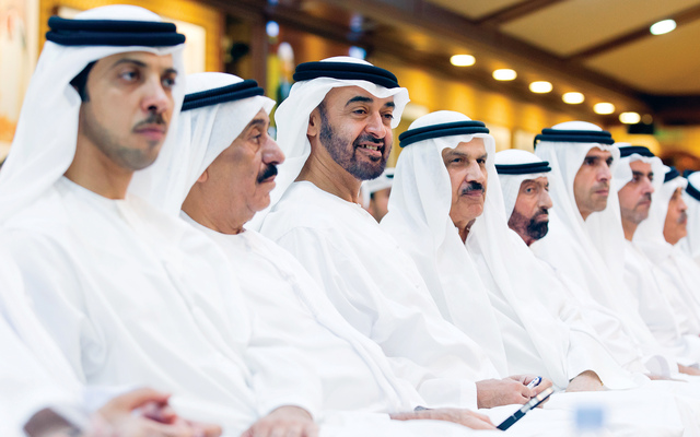 محمد بن زايد يشهد محاضرة حول طب الأطفال