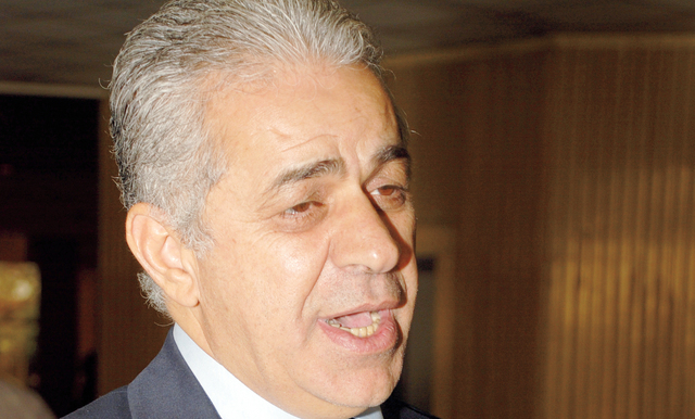 حمدين صباحي لـ «البيان »: الدستور الجديد معيب وأداء مرسي سيئ