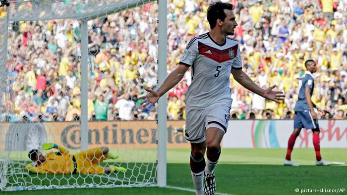 هوملس مدافع صلب يرغب في التحليق خارج دورتموند المتعثر