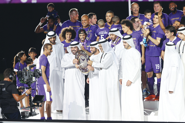 احتفالية الوفاء تعزز الانتماء ولــــــقب الكأس يداعـب 16 فريقـاً