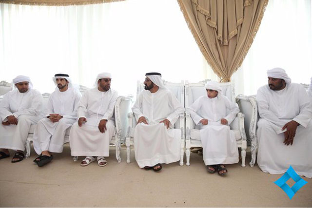 محمد بن راشد يقدم واجب العزاء في شهيد الوطن عبدالله جمعة الشامسي