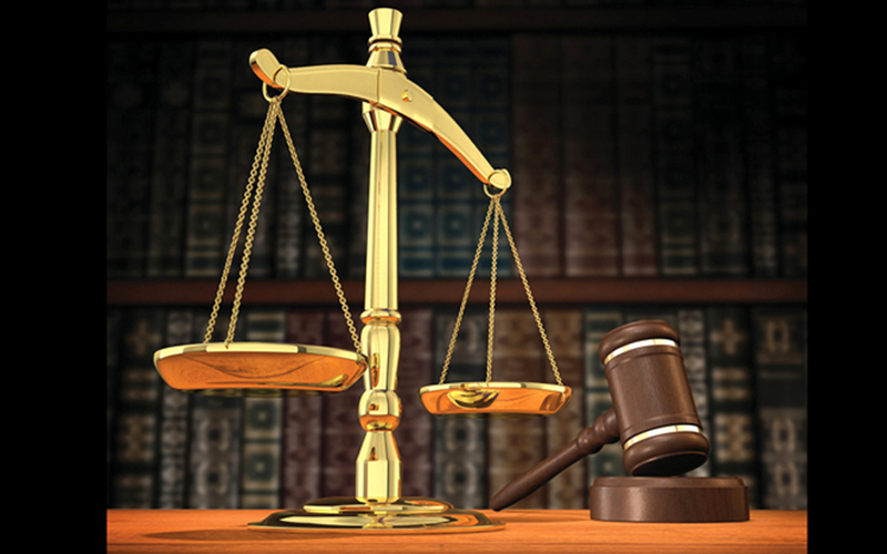 الحبس والإبعاد  لـ 3 متهمين بالسرقة