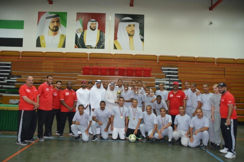 أكاديمية شرطة دبي تختتم الدورة الرمضانية