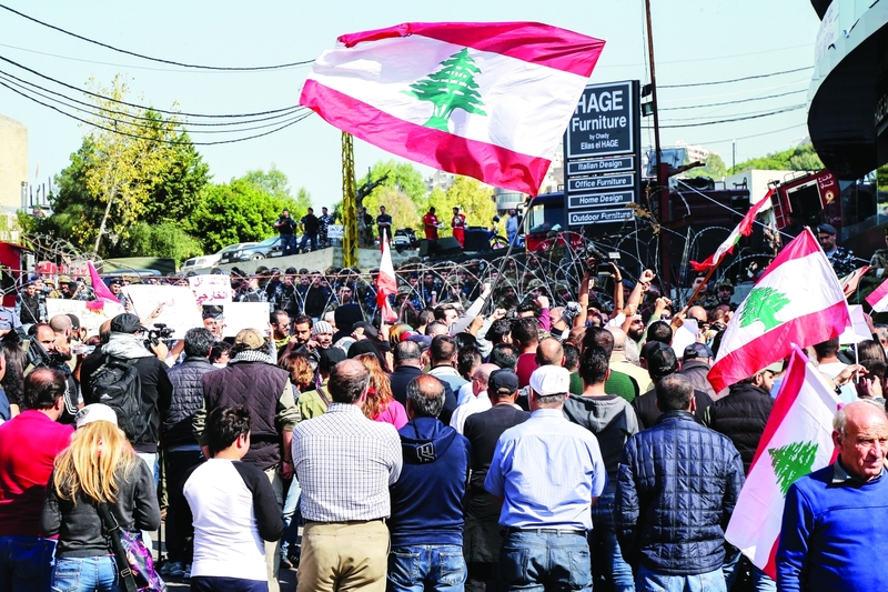 توقيف قاصرين يشعل اليوم الــ 39 لاحتجاجات لبنان