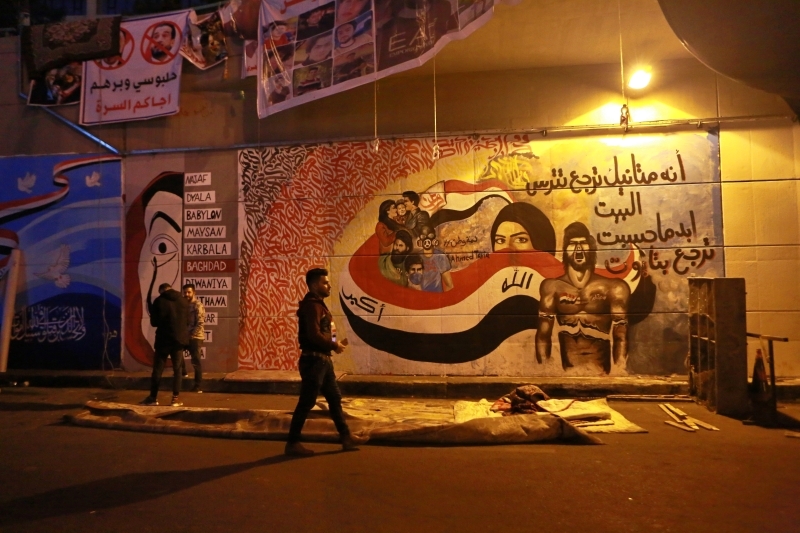 برلمان العراق يخضع للشارع ويمرّر قانون الانتخابات