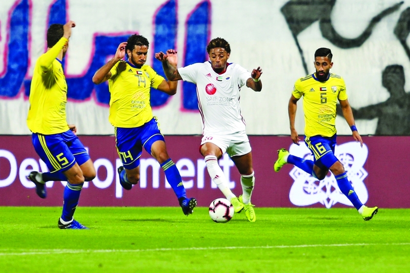 الظفرة والشارقة... مواجهة ملتهبة