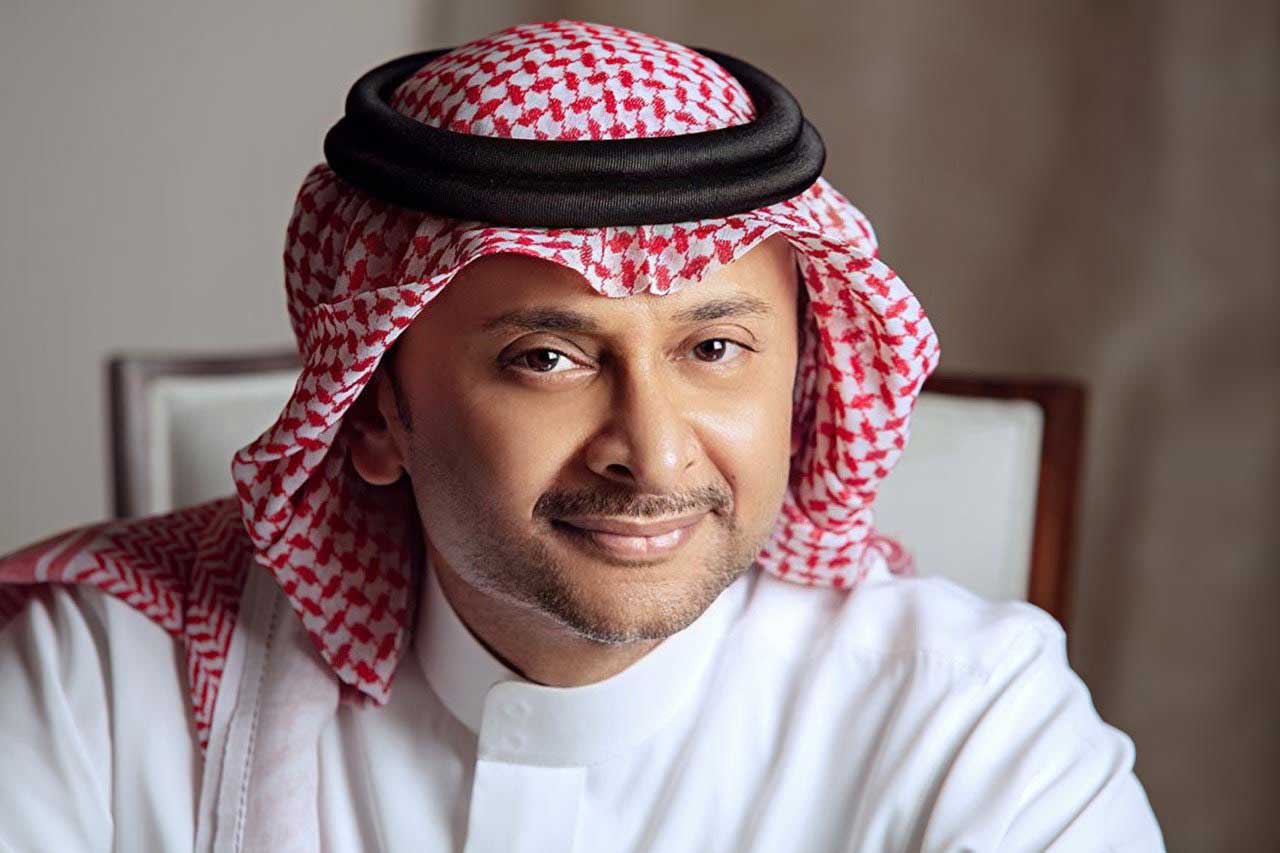 عبد المجيد عبدالله يعتذر ويعود إلى تويتر