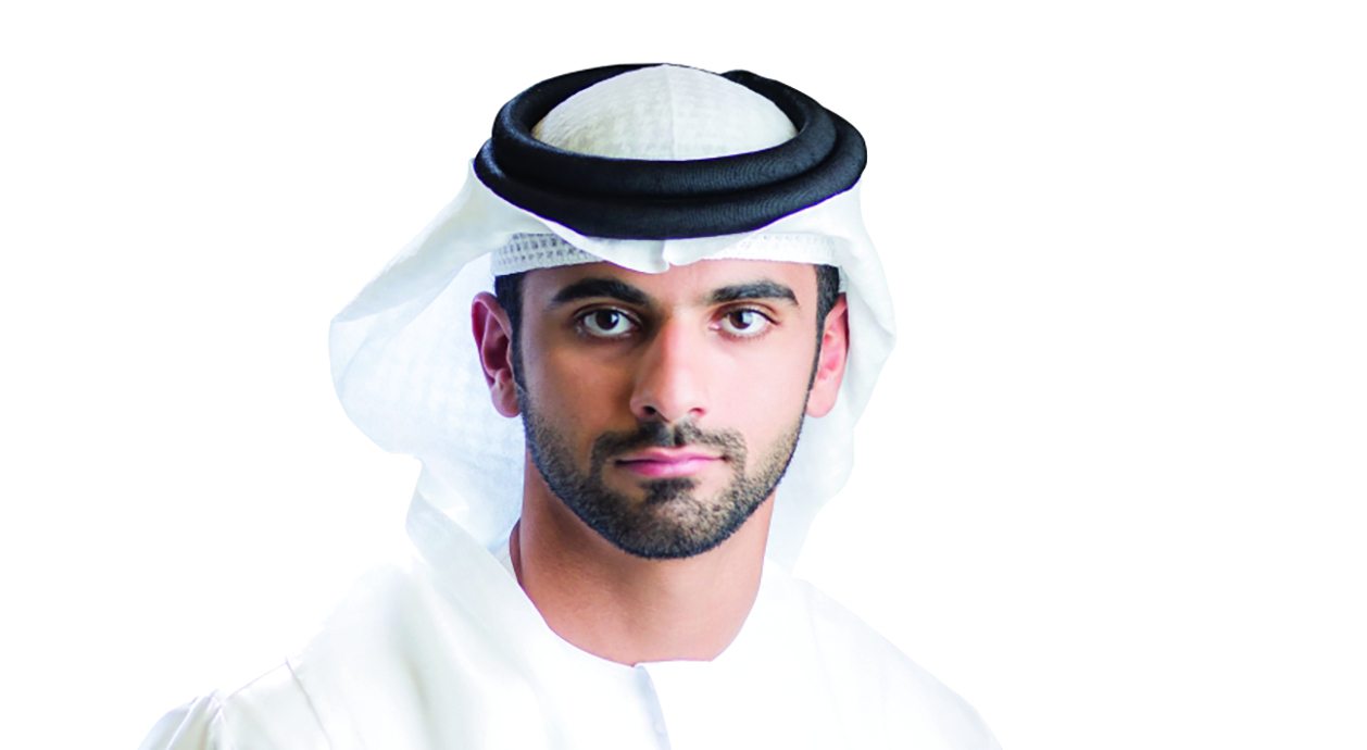 منصور بن محمد: فخورون بأن مارادونا شارك موهبته معنا هنا في الإمارات