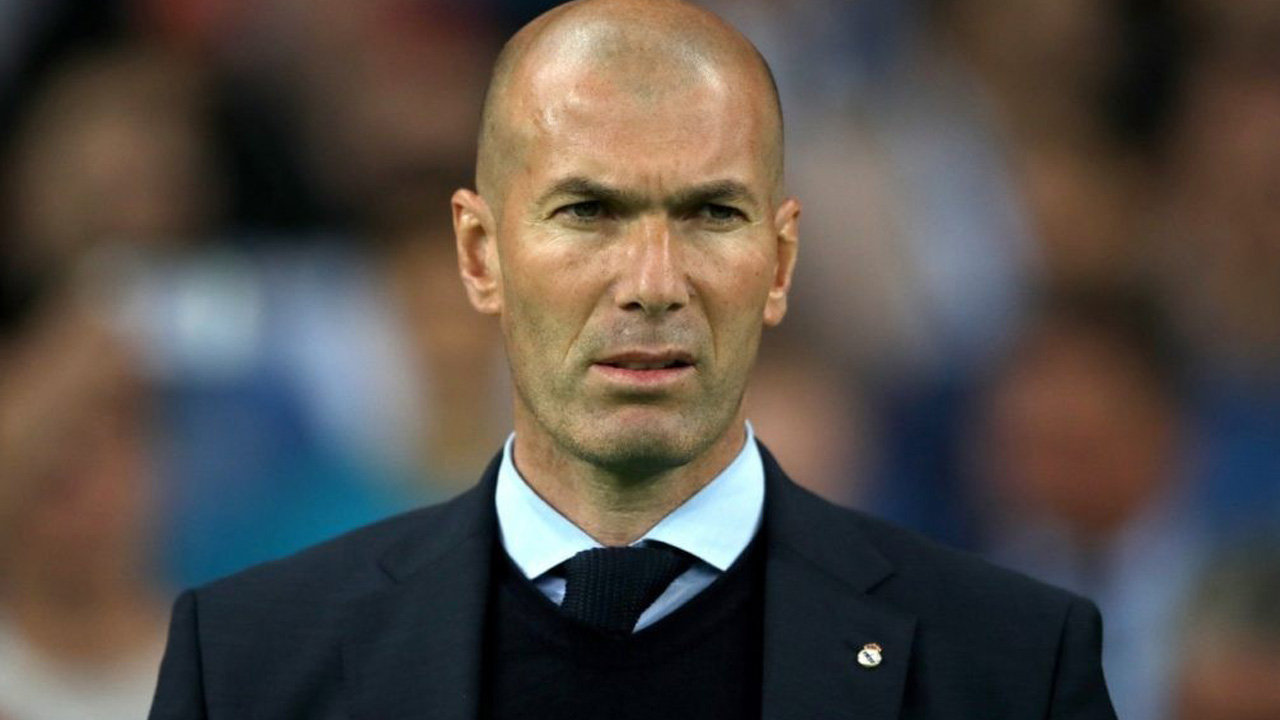 زيدان يتعافى من كورونا ويعود لقيادة ريال مدريد