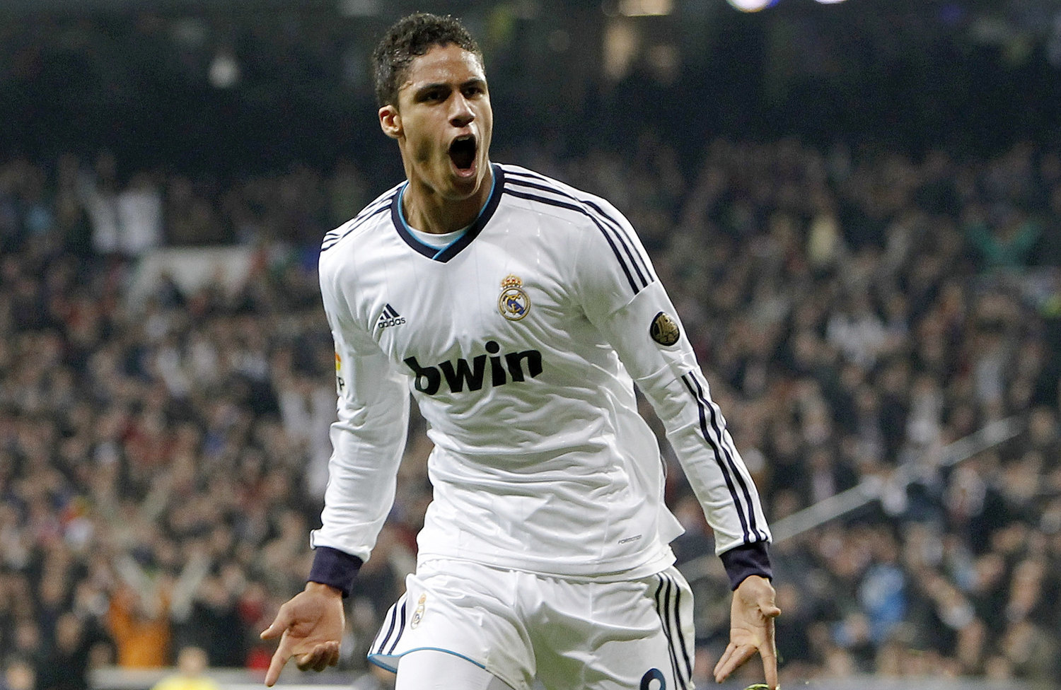 فاران يقود ريال مدريد لفوز مثير على هويسكا والتقدم لوصافة الدوري الإسباني