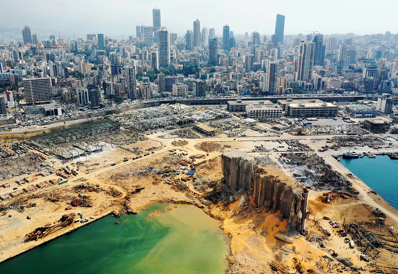 «وسط بيروت»  تحت ركام النكبات