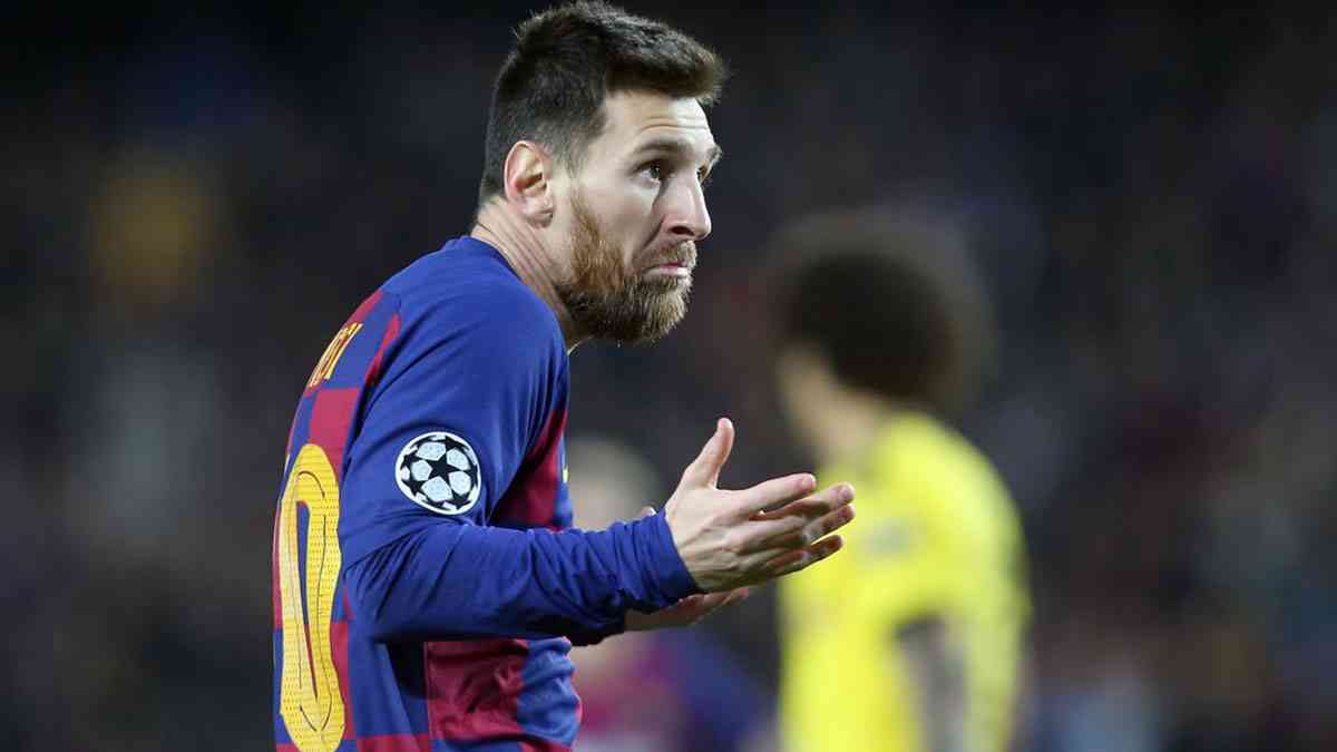 نجوم برشلونة يرفضون مقترح إدارتهم التوقيع مع ميسي
