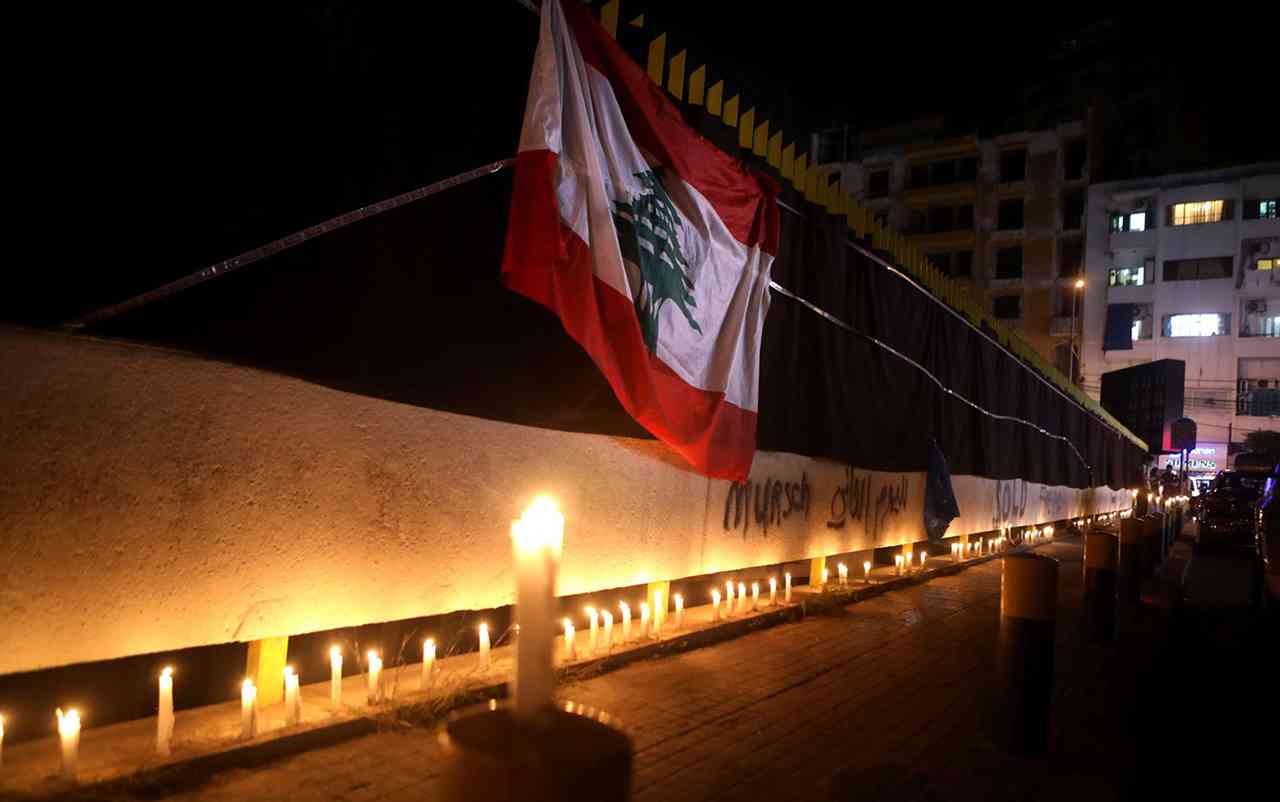 لبنان يغرق في ظلام تام بعد توقف أكبر محطتي كهرباء بسبب الوقود