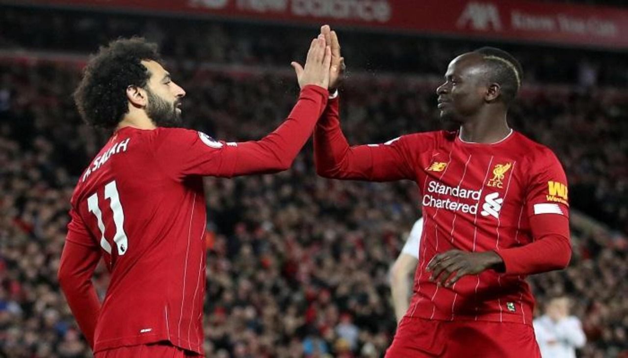 صلاح وماني يحصلان على 26% من فاتورة الرواتب في ليفربول
