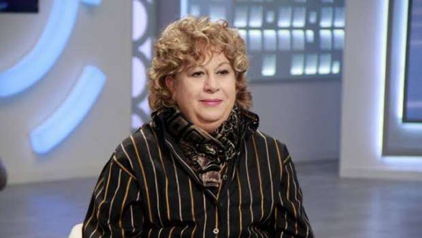 بعد استئصال الورم..آخر تطورات الحالة الصحية للفنانة سمية الألفي