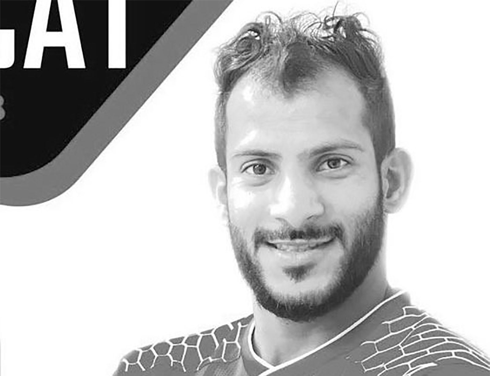 في مشهد مأساوي.. وفاة لاعب كرة قدم عربي أثناء الإحماء