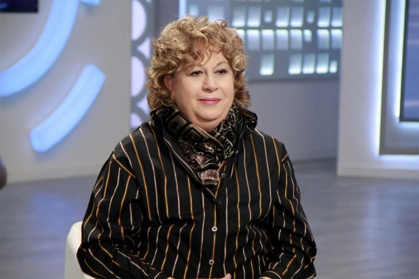 الفنانة سمية الألفي تبدأ العلاج الكيماوي من ورم سرطاني نادر
