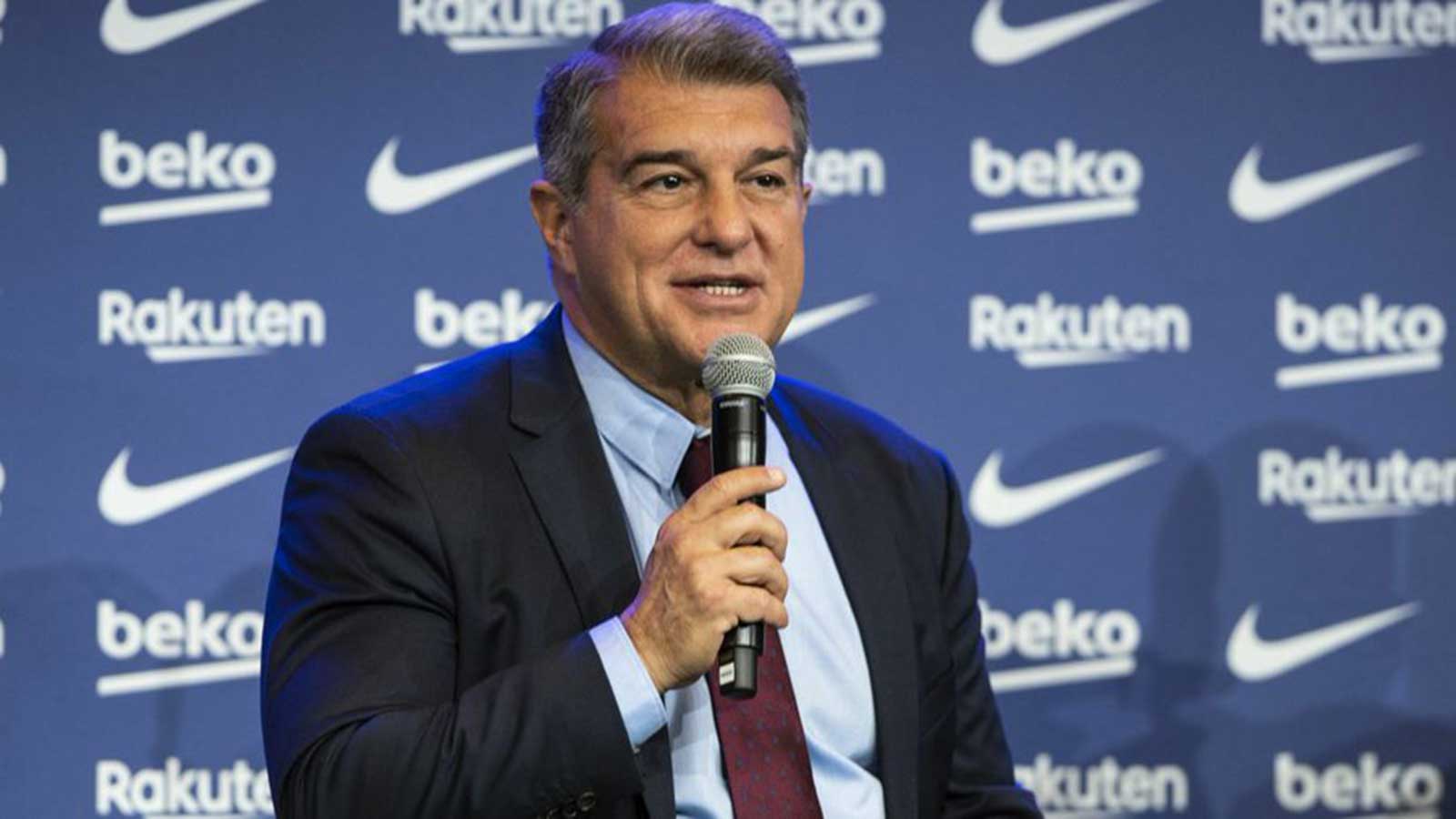 لابورتا: برشلونة لن يفقد الأمل في التتويج بلقب الدوري الإسباني