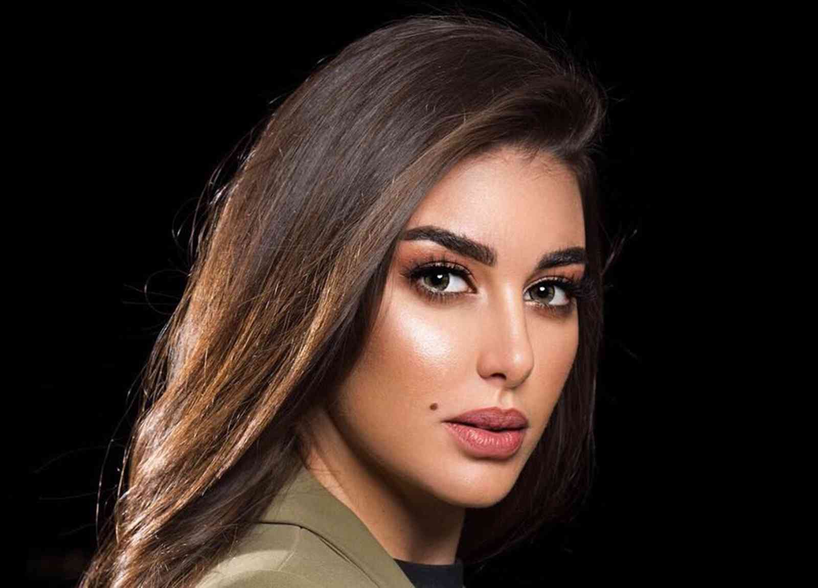 أول تعليق من ياسمين صبري بعد انفصالها عن أبوهشيمة