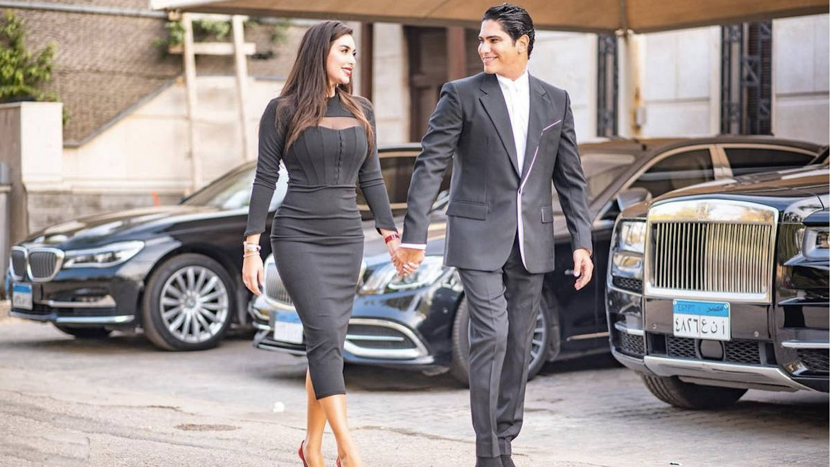 أسعار السيارات التي ظهرت بها ياسمين صبري بعد زواجها من أبوهشيمة