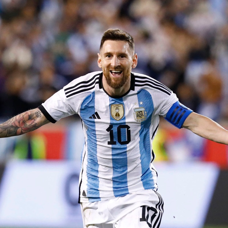 ميسي يتصدر قائمة منتخب الأرجنتين لكأس العالم قطر 2022