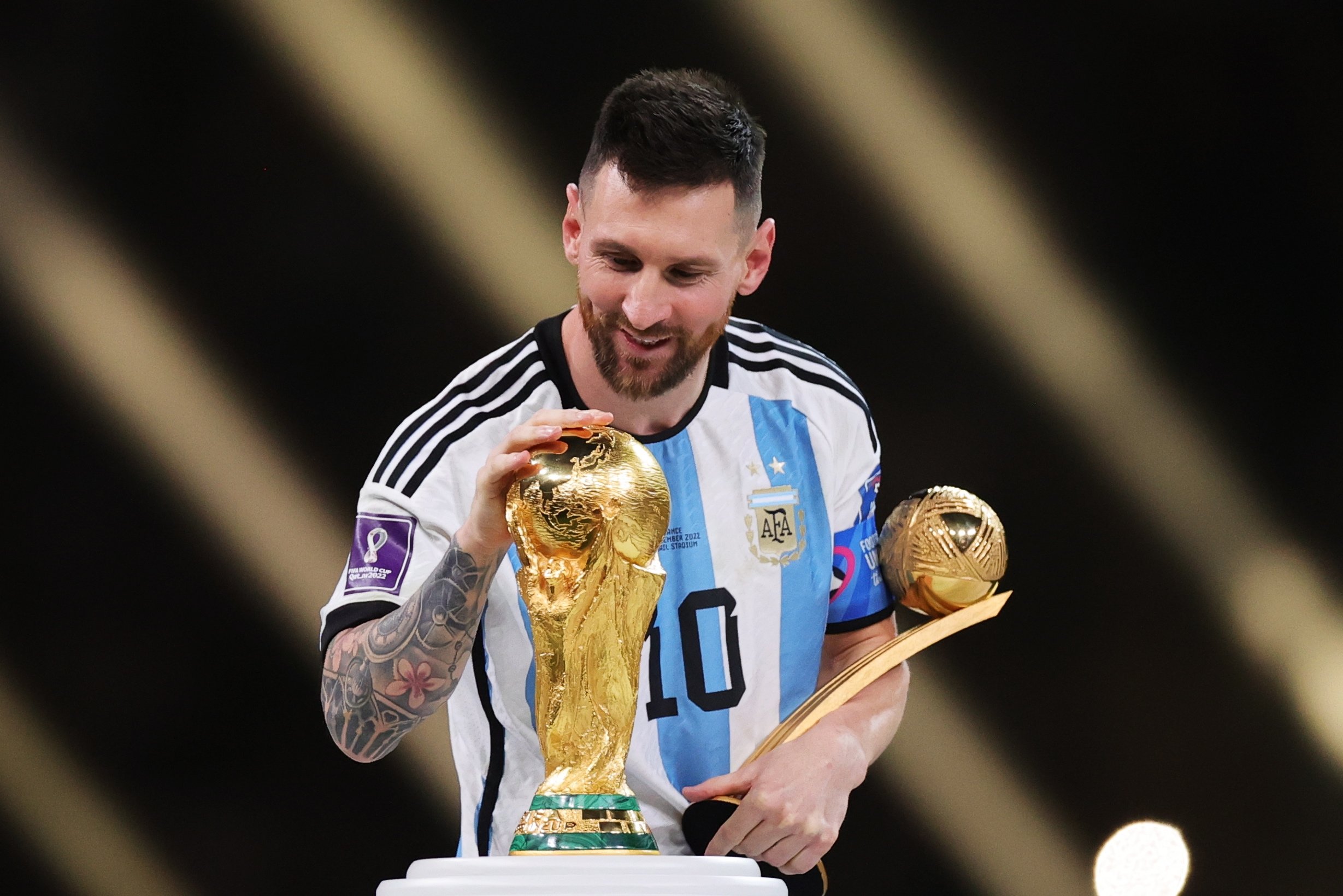 مسؤول من برشلونة يعلق على التسريبات المهينة بحق ميسي