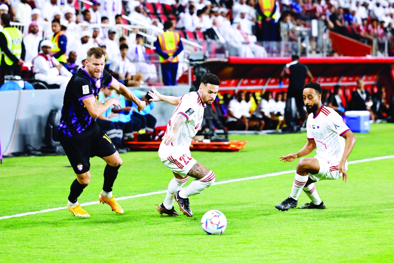 الأجانب والمقيمون.. 10 على 10
