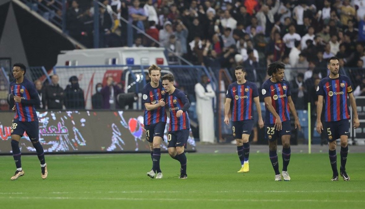 عمره 34 عامًا.. برشلونة يستقر على بديل بوسكيتس