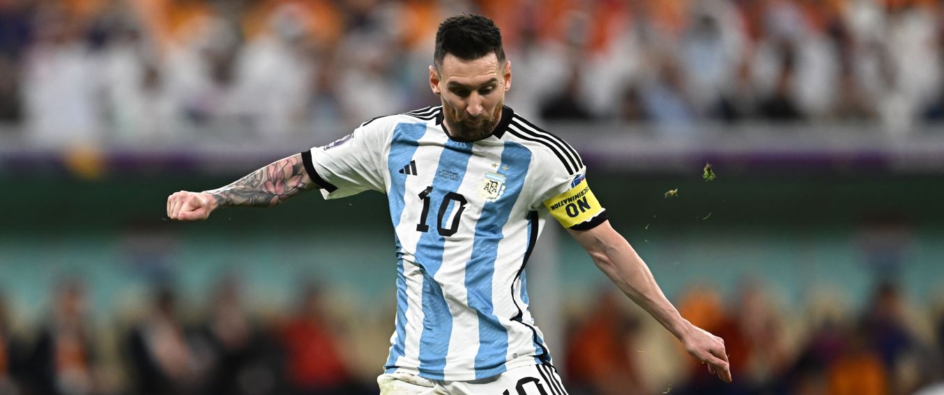 بيلينجهام يتصدر أكبر الصفقات في الشهر الأول للميركاتو.. وميسي وبنزيما أشهر الانتقالات