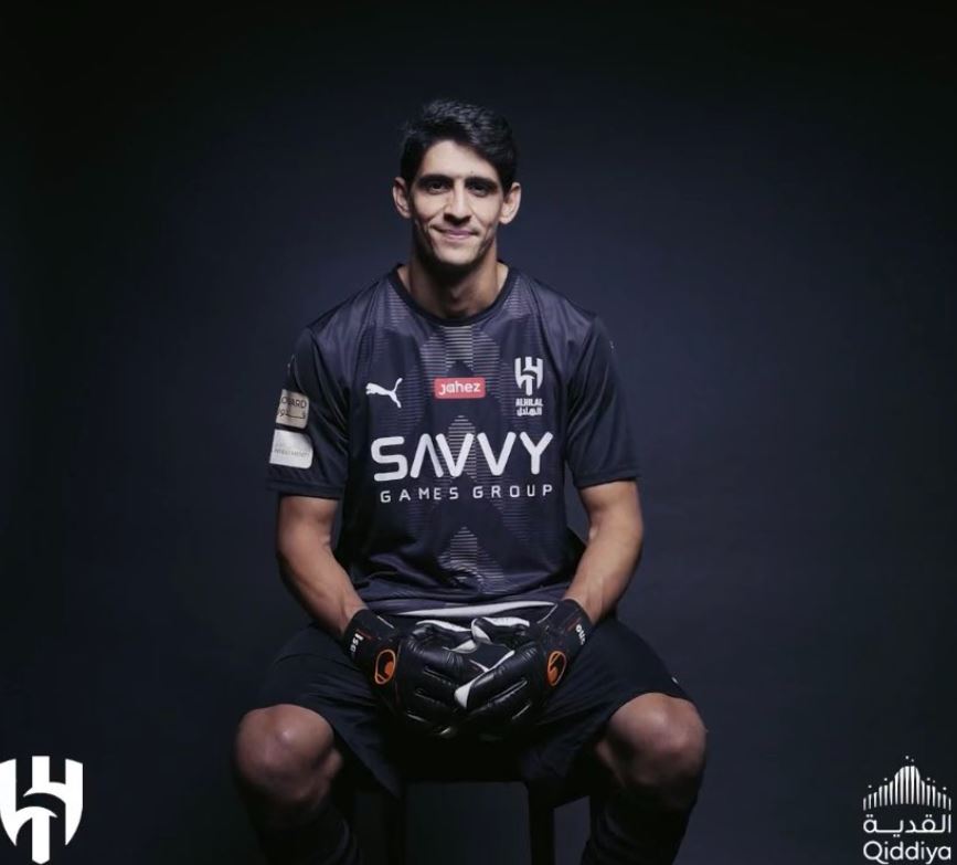 رسمياً.. ياسين بونو حارساً للهلال السعودي