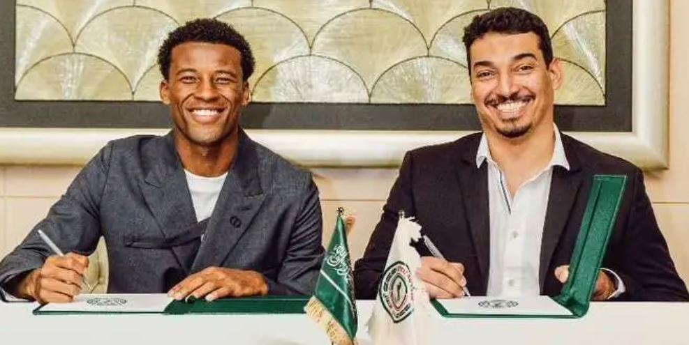 الاتفاق يتعاقد مع الهولندي فينالدوم