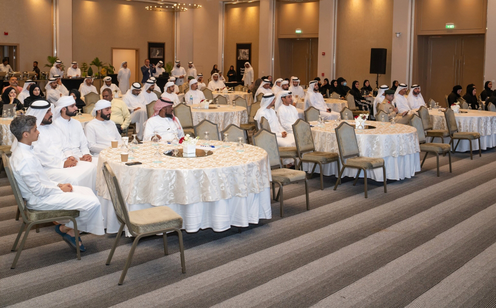 شرطة دبي تنظم دورة «اختصاصيي تدريب سفراء الأمان»