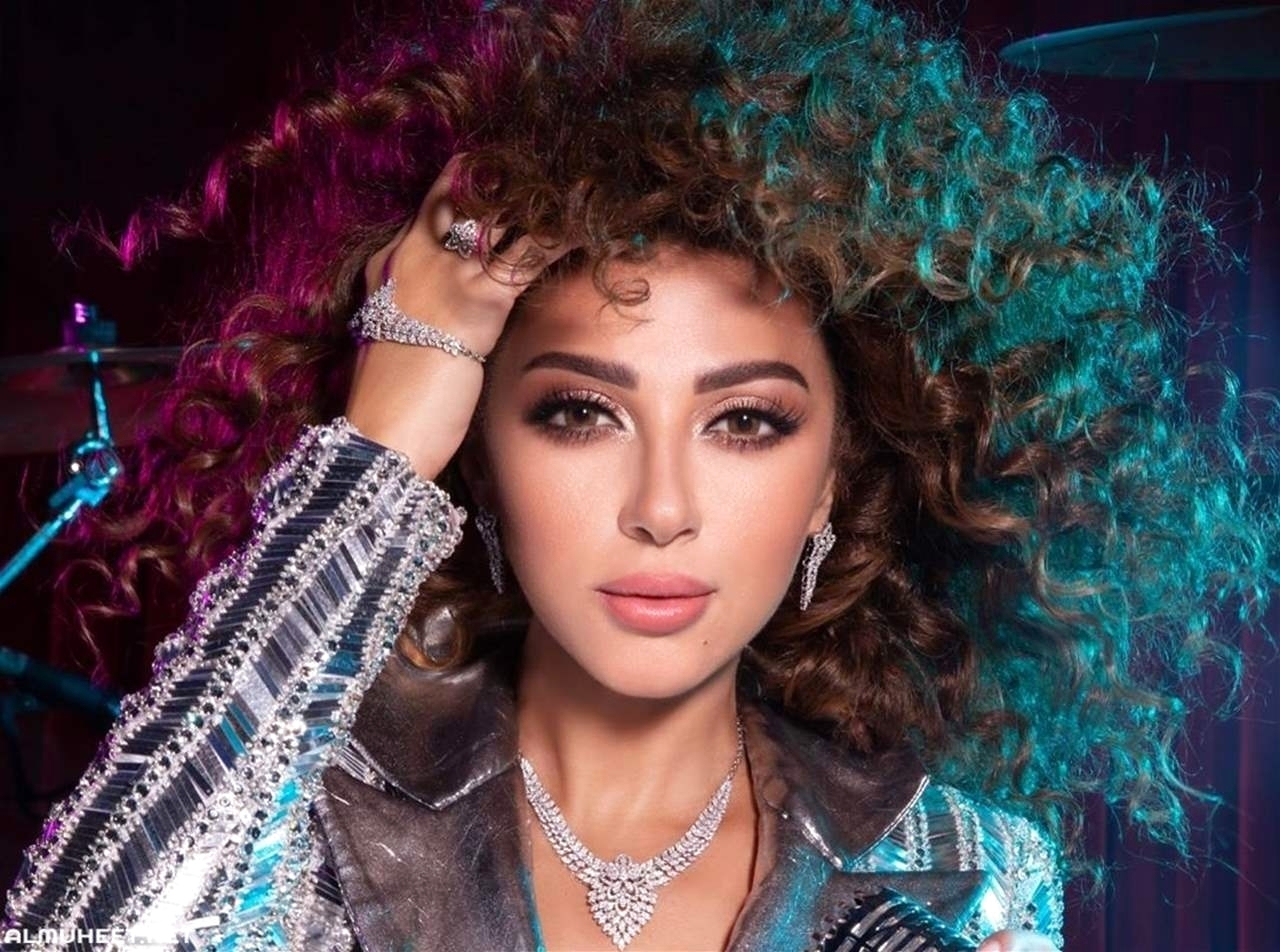 ميريام فارس: متشوقة للقاء جمهوري في دبي