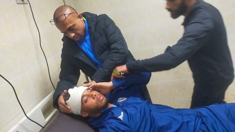 بلع لسان وارتجاج في المخ.. مباراة مصرية تتحول إلى حرب شوارع (صور)