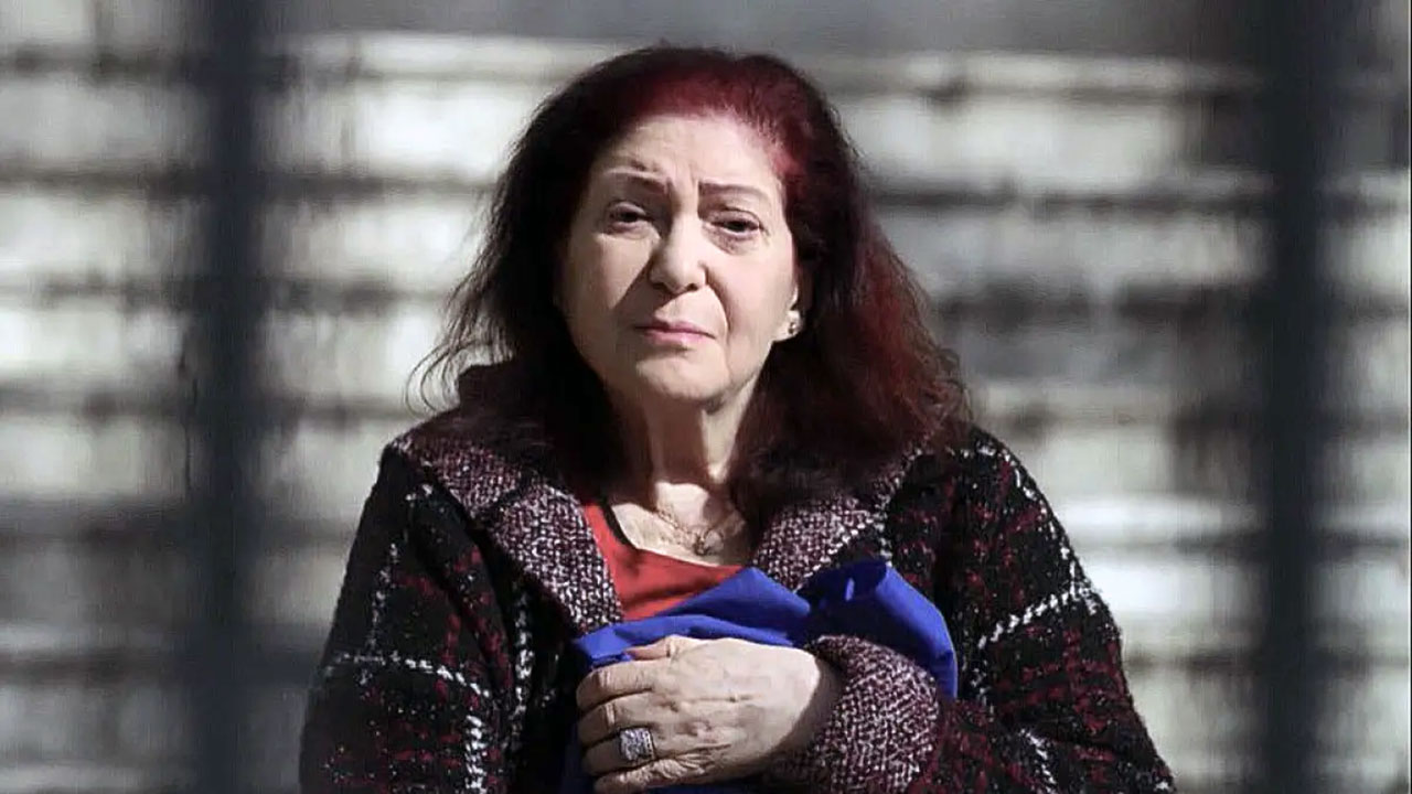الدراما السورية تفقد إحدى قاماتها الكبيرة.. ثناء دبسي وداعاً