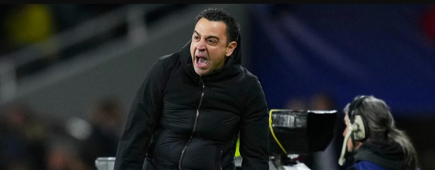 رغم إعلان رحيله.. برشلونة يلمح لرغبته في استمرار تشافي