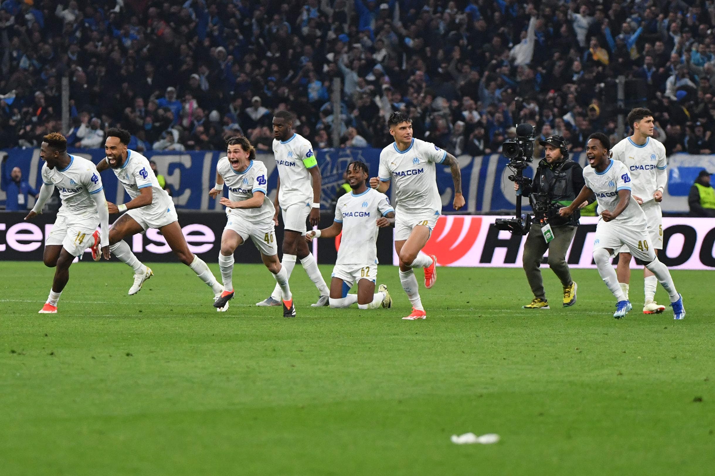 مرسيليا يقصي بنفيكا بركلات الترجيح ويتأهل لنصف نهائي الدوري الأوروبي