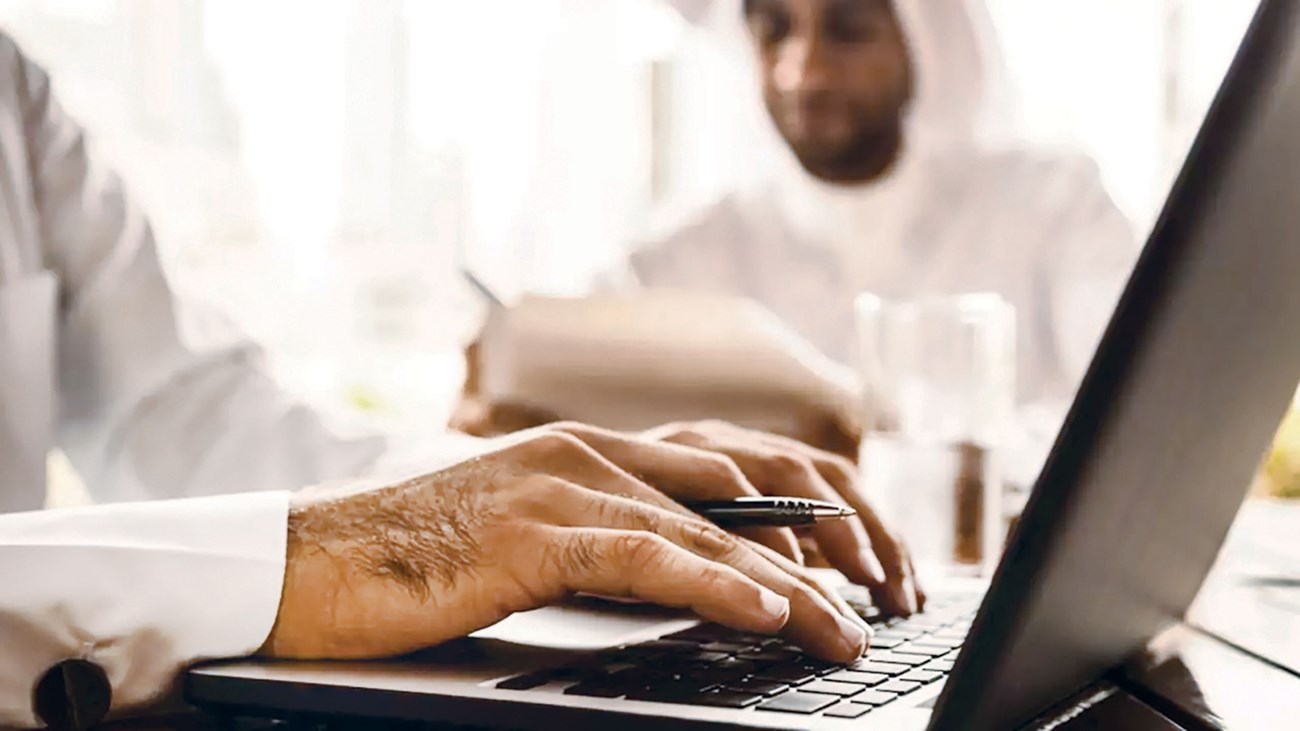 بسبب الأحوال الجوية.. تفعيل منظومة العمل والدراسة عن بُعد في عجمان