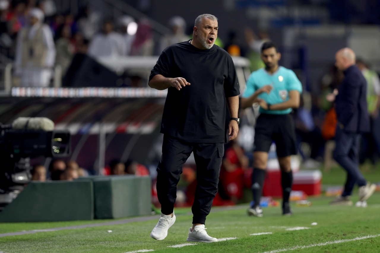 32 مدرباً في موسم واحد لأندية دوري المحترفين
