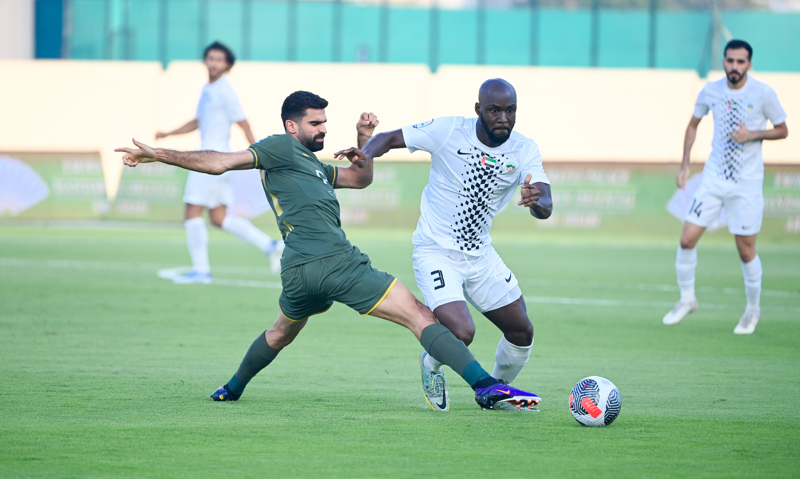 فريق الإمارات يخسر من البطائح ويهبط إلى دوري «الأولى»