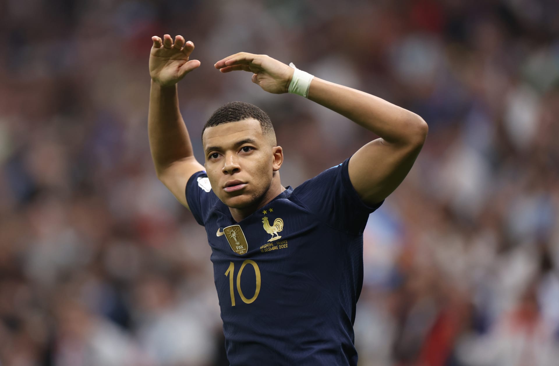 مبابي يطمح لمداواة الجراح المونديالية في «يورو 2024»
