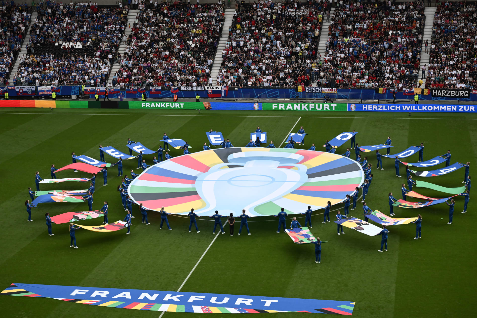 معارك ثنائية بين لاعبي إسبانيا وإنجلترا في نهائي " يورو 2024"