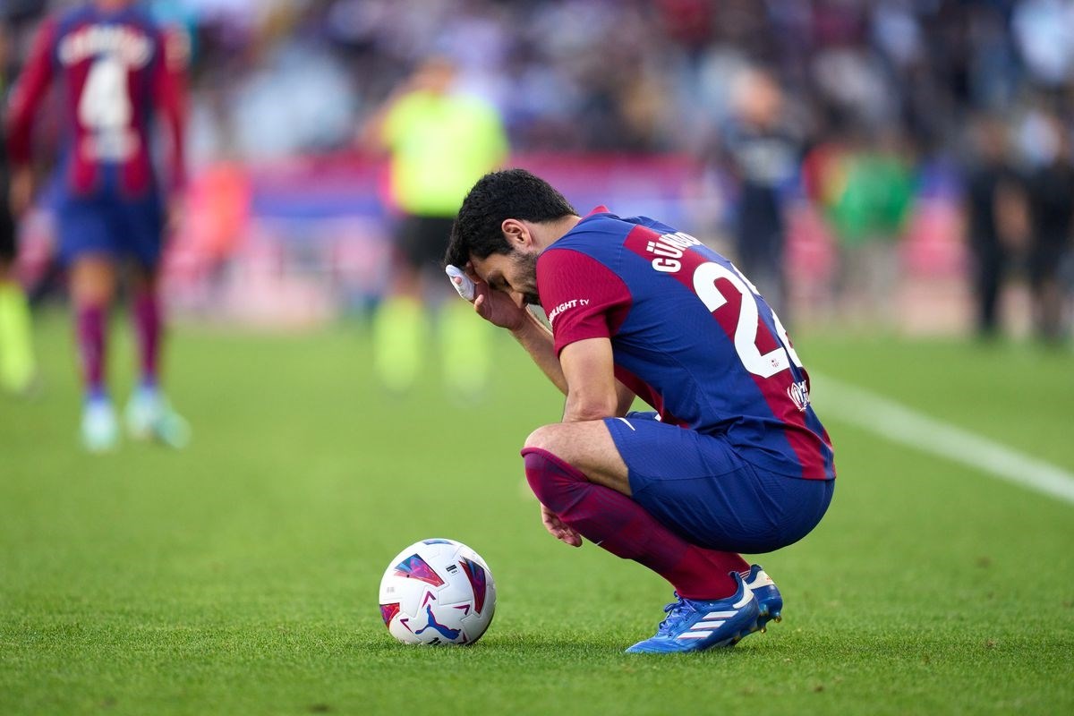 برشلونة يسعى للتخلص من غوندوغان عن طريق النصر