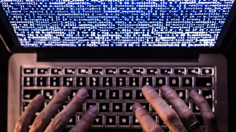 مجرمو الإنترنت يركزون على سرقة الأسرار التجارية والبيانات الحكومية