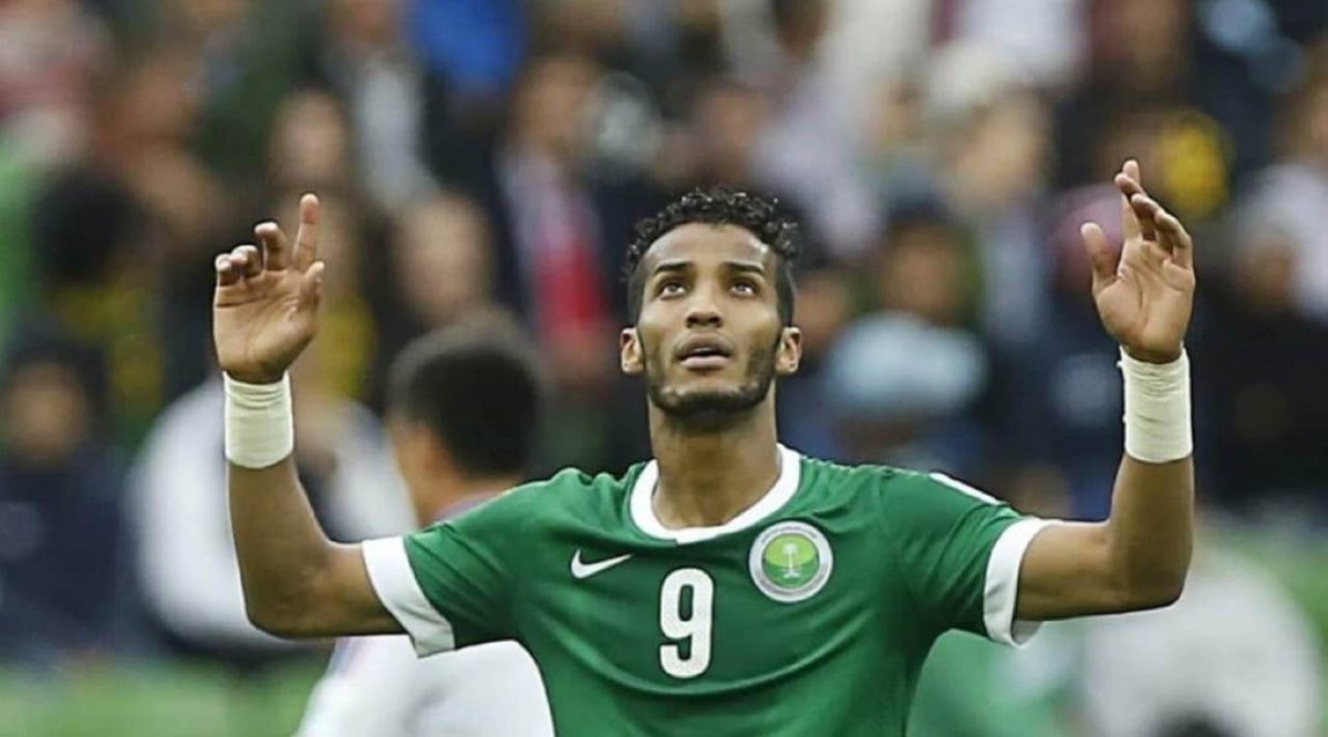 نايف هزازي.. من أغلى الصفقات إلى أغربها!