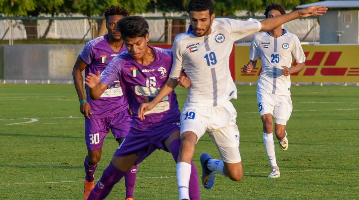 أكاديميات الكرة.. ربح مالي أَمْ صناعة للمواهب؟