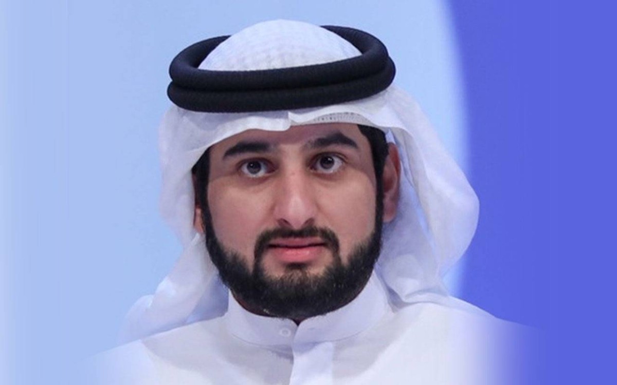 أحمد بن محمد: سنظل أوفياء لذكرى أبطال شيّدوا بتضحياتهم حصناً منيعاً يصون عزة الوطن وكرامته