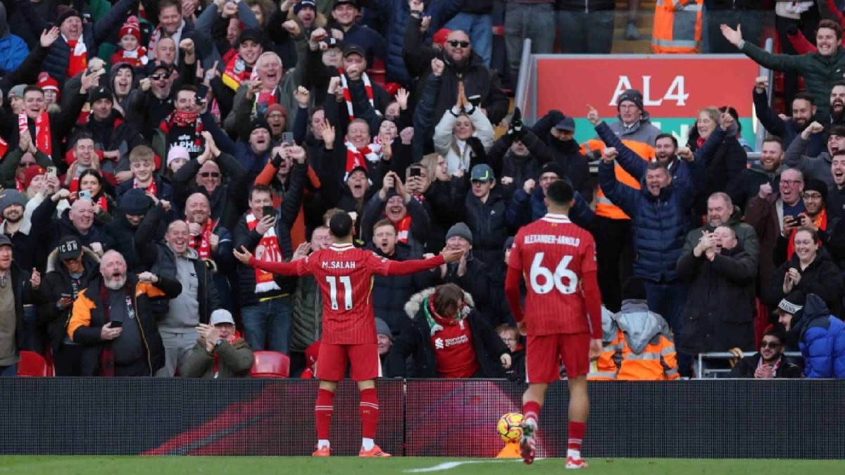 بسبب محمد صلاح.. جماهير ليفربول تتهم بيرس مورجان بإثارة المشاكل