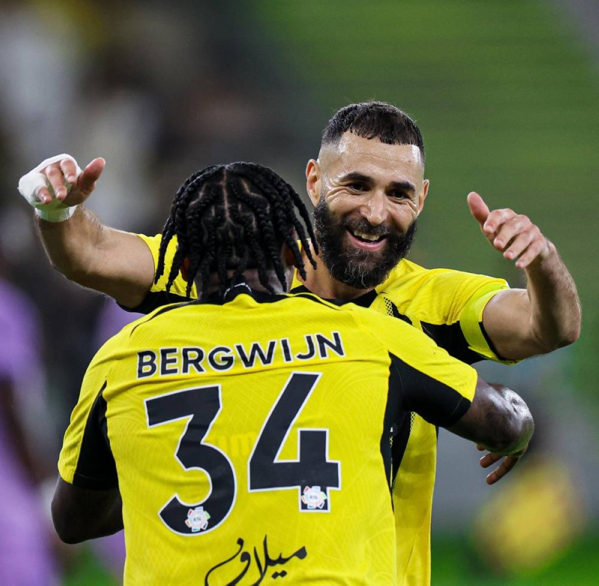 الاتحاد يتساوى مع الهلال على قمة الدوري السعودي بعد فوز ماراثوني على الخلود